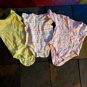 6-9 months (girl) onesies